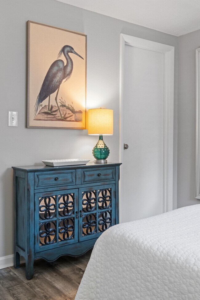 Building Photo - 201 Cocheco Ct