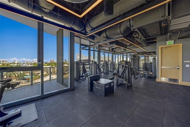 Building Photo - 500 Alton Rd