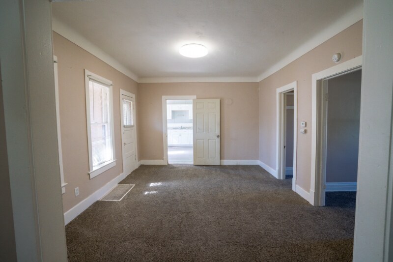 Building Photo - 2745 Mulberry St