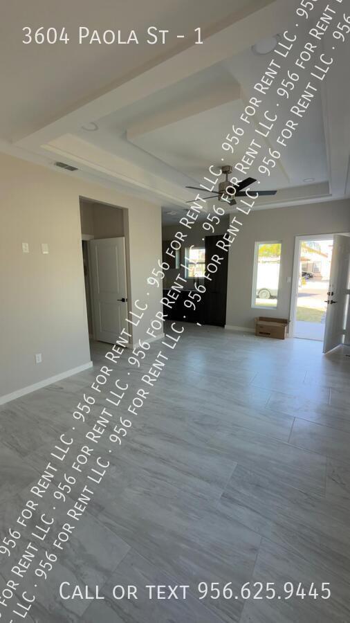 Building Photo - 3604 Paola St