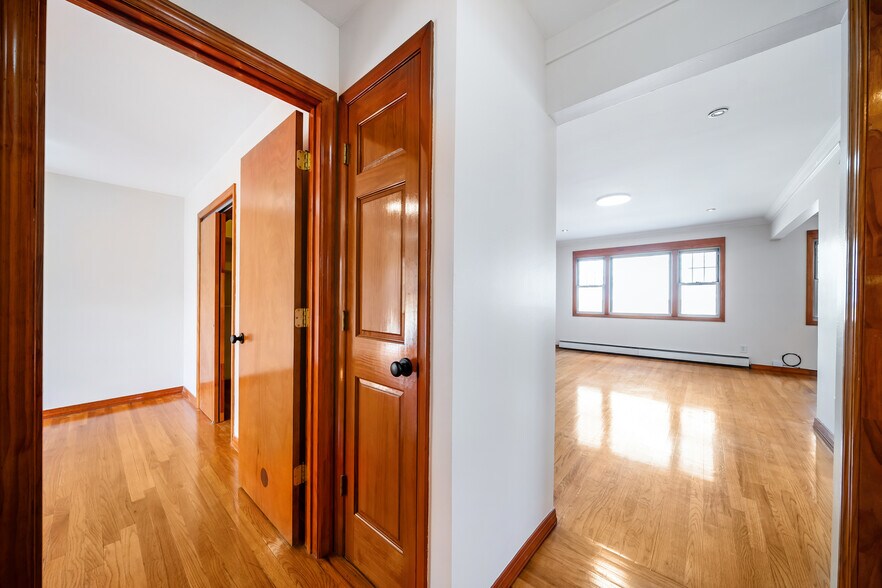 Building Photo - 4007 Gehr Pl