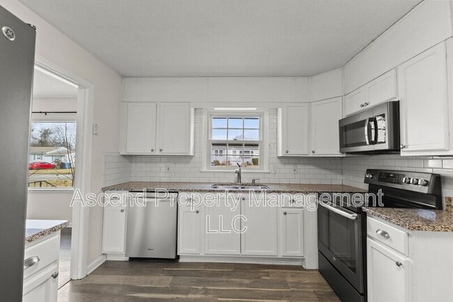 Building Photo - 4610 Leslie Ln