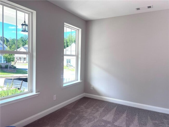 Building Photo - 4395 Easter Lily Ave