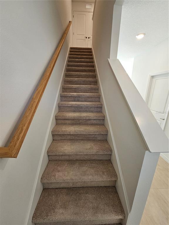 Building Photo - 15060 Cuzcorro Ct
