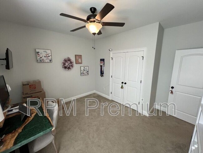 Building Photo - 14401 Sterling Oaks Dr