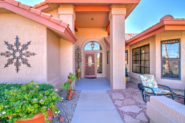 Building Photo - 14743 W Yosemite Dr