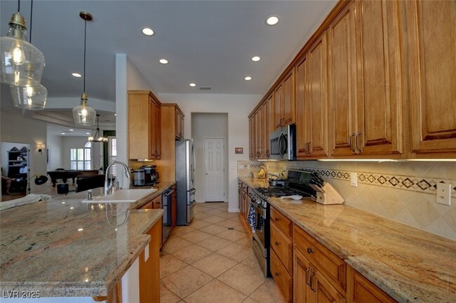 Building Photo - 8528 Crest Hill