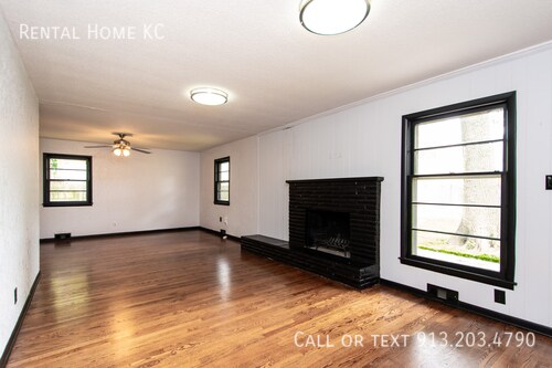 Building Photo - 5240 Barton-