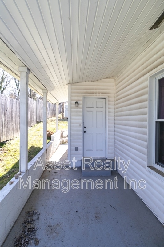 Building Photo - 1900 Edgewood Ave