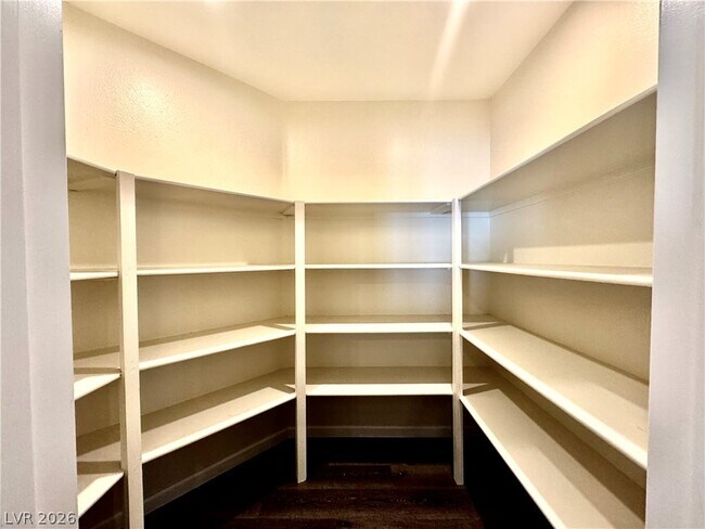 Building Photo - 5420 N Blagg Rd