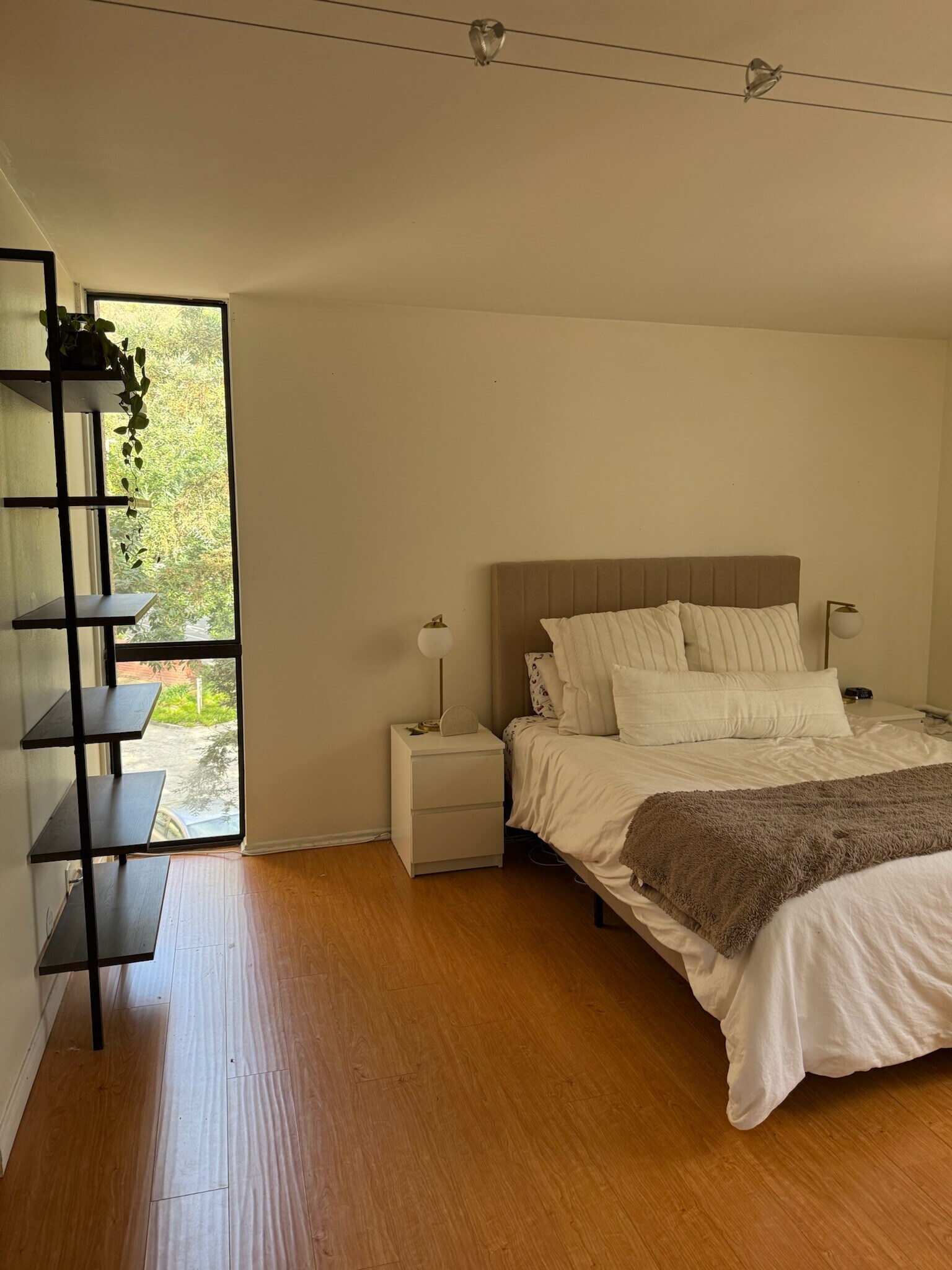 Building Photo - 4141 Via Marisol