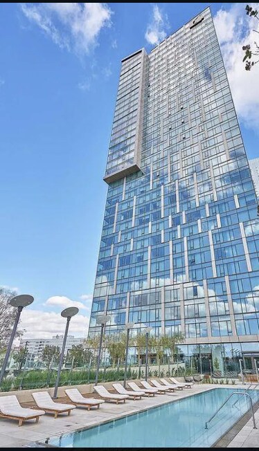 Building Photo - 889 Francisco St