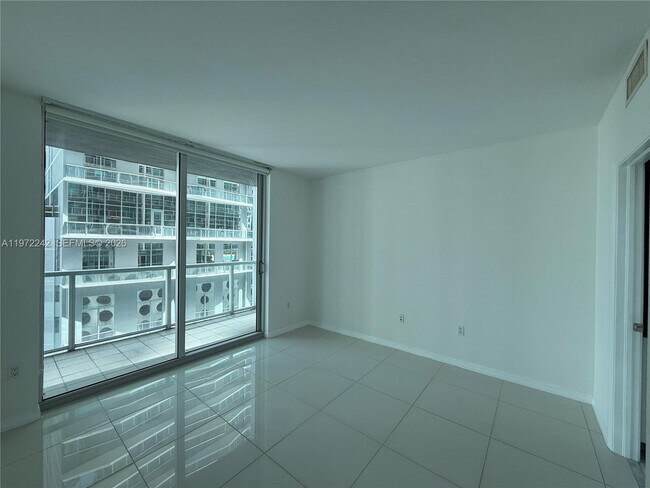 Building Photo - 55 SE 6th St