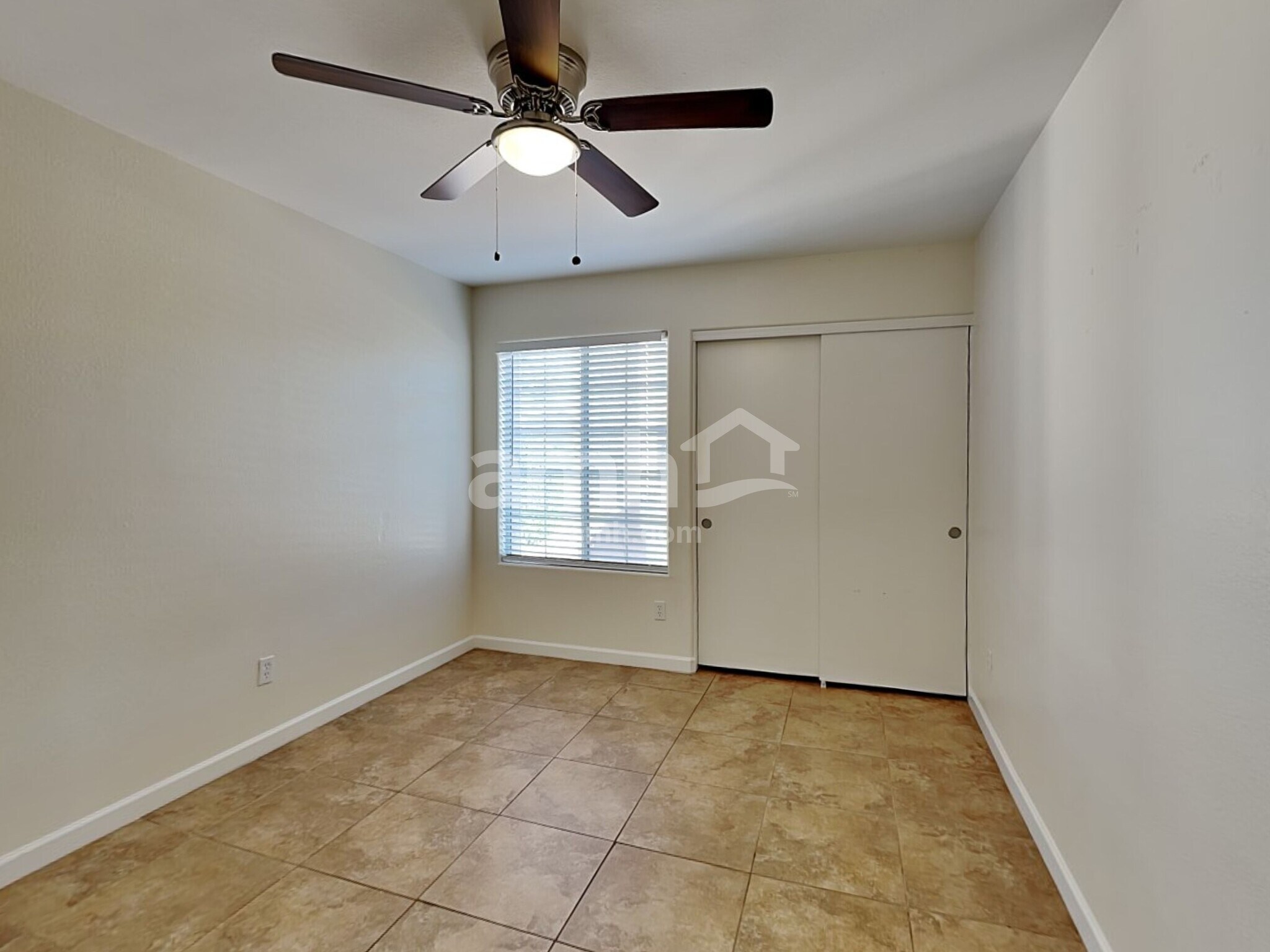 Building Photo - 8748 W Acapulco Ln