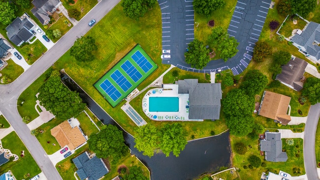 Building Photo - 6307 Sweetwater Blvd