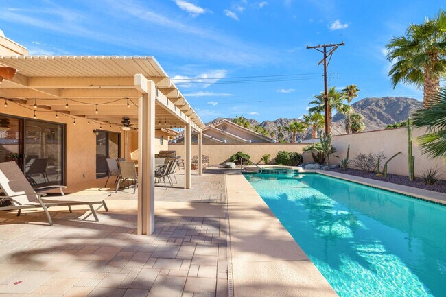 Building Photo - 53720 Avenida Carranza