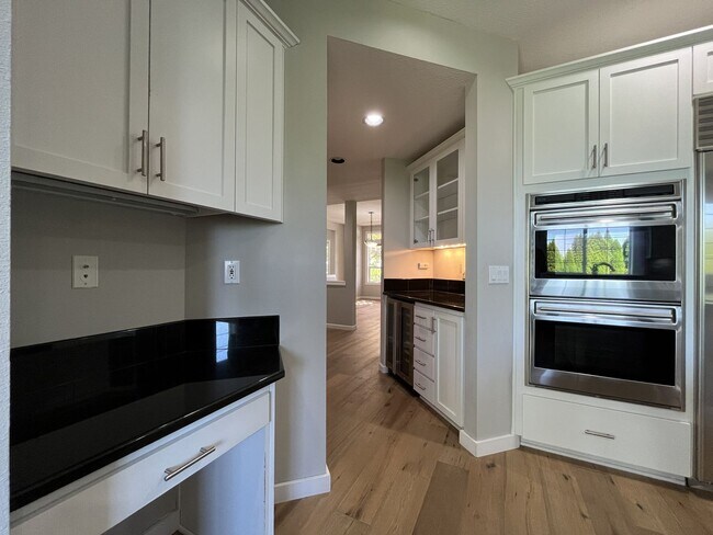 Building Photo - Beautifully Updated 3-Bedroom Bethany Home with Chef's Kitchen, Huge Bonus Room and Private Backyard