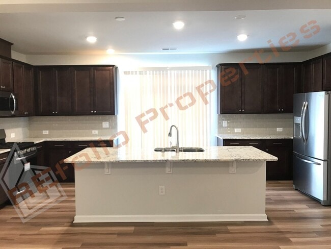Building Photo - Beautiful 3 Story 4 Bedrooms 2 Car Garage ...