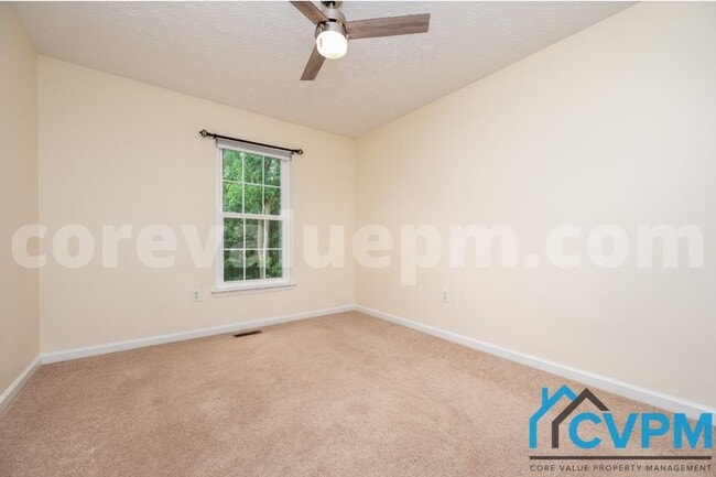 Building Photo - 1321 Treasure Dr