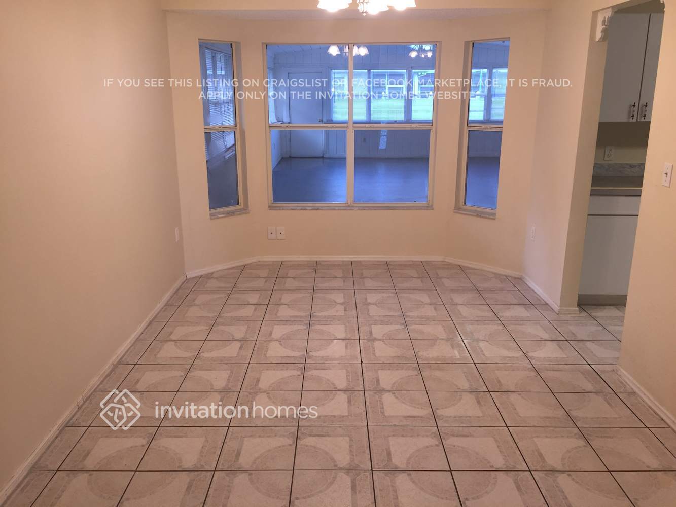 Building Photo - 2401 Bel Air Cir