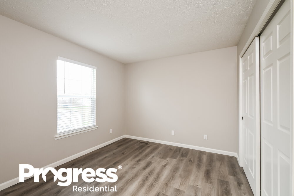 Building Photo - 2136 Walnut Meadow Ct