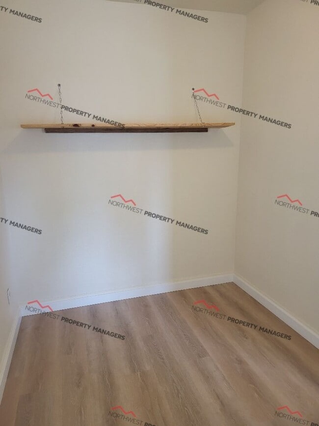 Building Photo - STATUS: *AVAILABLE* | R93I | $1495