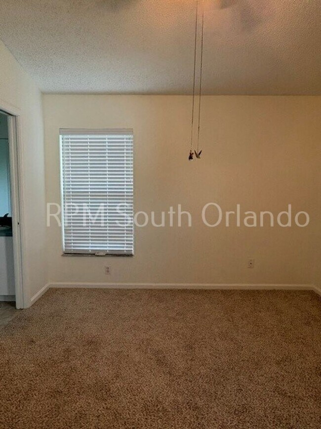 Building Photo - 3 Bedroom, 2 Bath Home Near Orlando International Airport in Meadows of Boggy Creek