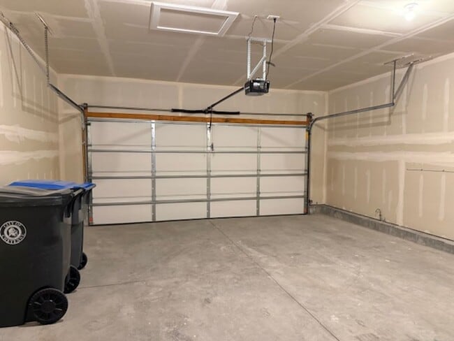 Building Photo - Fully Upgraded Executive Home For Lease