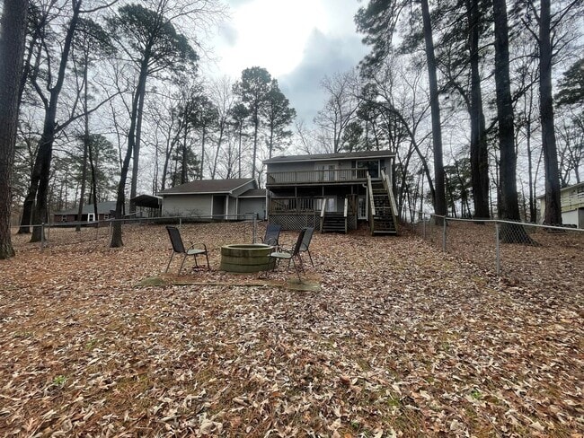 Building Photo - Cypress Lake Front Property in Benton!
