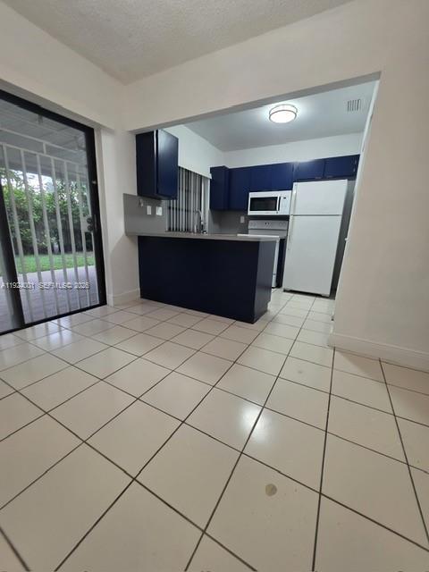 Building Photo - 9754 SW 1st Terrace