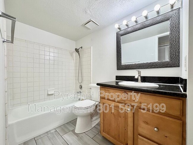 Building Photo - 5441 S 1300 E