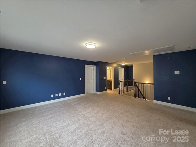 Building Photo - 11210 Streamwood Ln NW