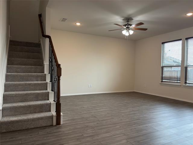 Building Photo - 507 Goldenrod Ln