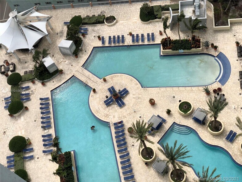 Building Photo - 244 Biscayne Blvd