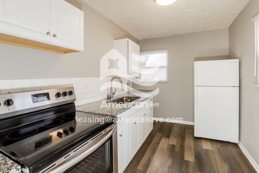 Building Photo - 6652 Decatur St