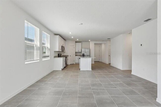 Building Photo - 3872 Giorgio Dr