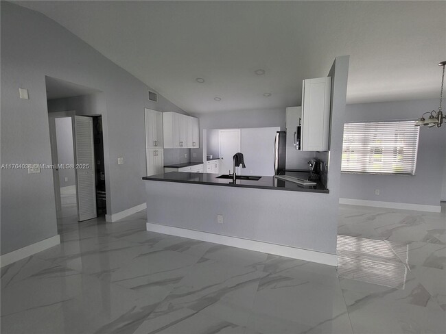 Building Photo - 15340 SW 155th Ct