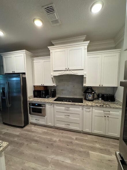 Building Photo - 104208 Bayou Dr
