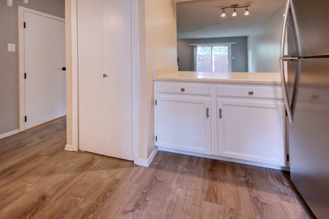 Building Photo - 1506 Crestone Ave