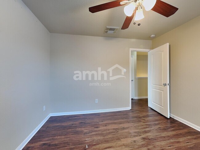 Building Photo - 3743 Jewel Point Dr