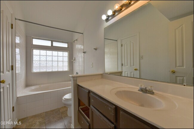 Building Photo - 7958 Starry Night Dr