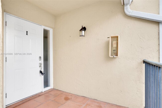 Building Photo - 1031 Adams Ave