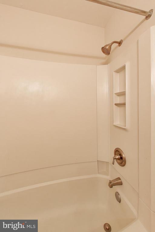 Building Photo - 8205 Whispering Oaks Way