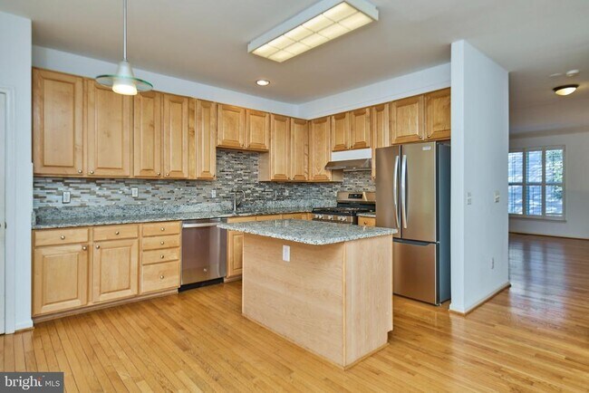 Building Photo - 11485 Carriage Gate Ct