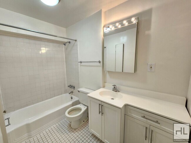 Building Photo - Studio Apartment in Murray Hill | 11th Flo...