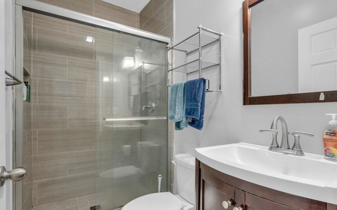 Building Photo - 176 Saint Alphonsus St