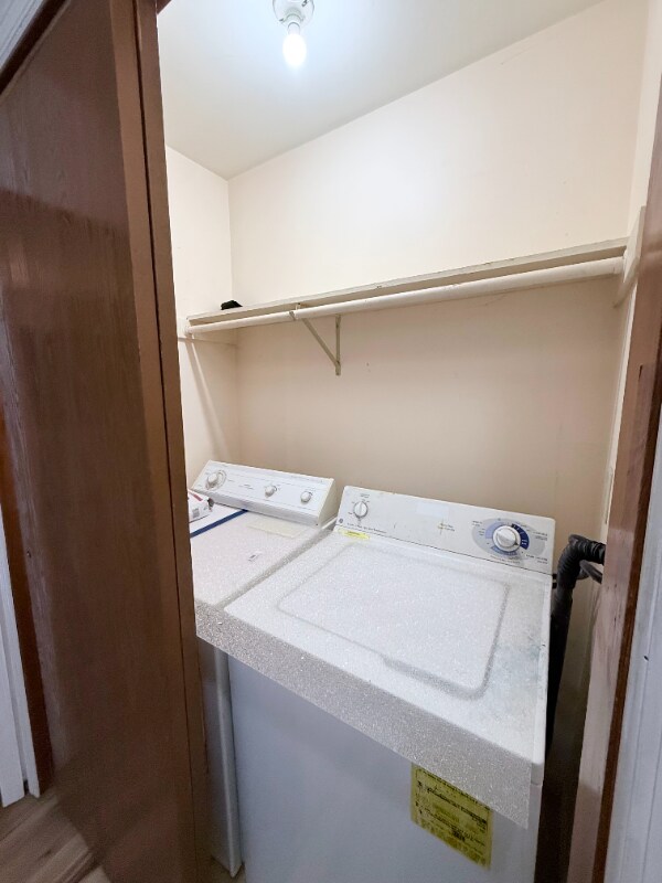 Building Photo - 32 Myrtle Ave