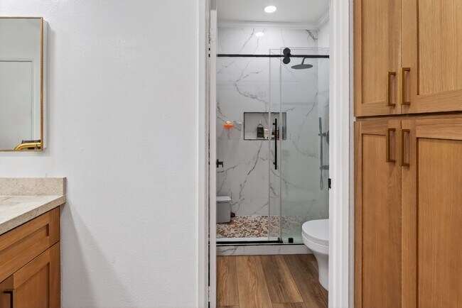 Building Photo - 12810 Via Nieve