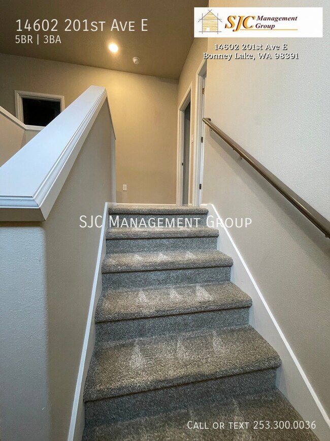 Building Photo - 14602 201st Ave E