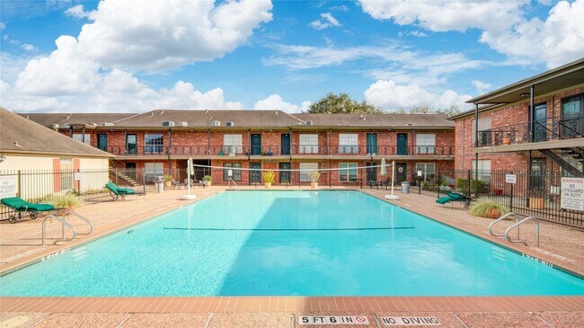 Building Photo - 11540 Chimney Rock Rd